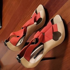 Zara 39 nude and red pumps